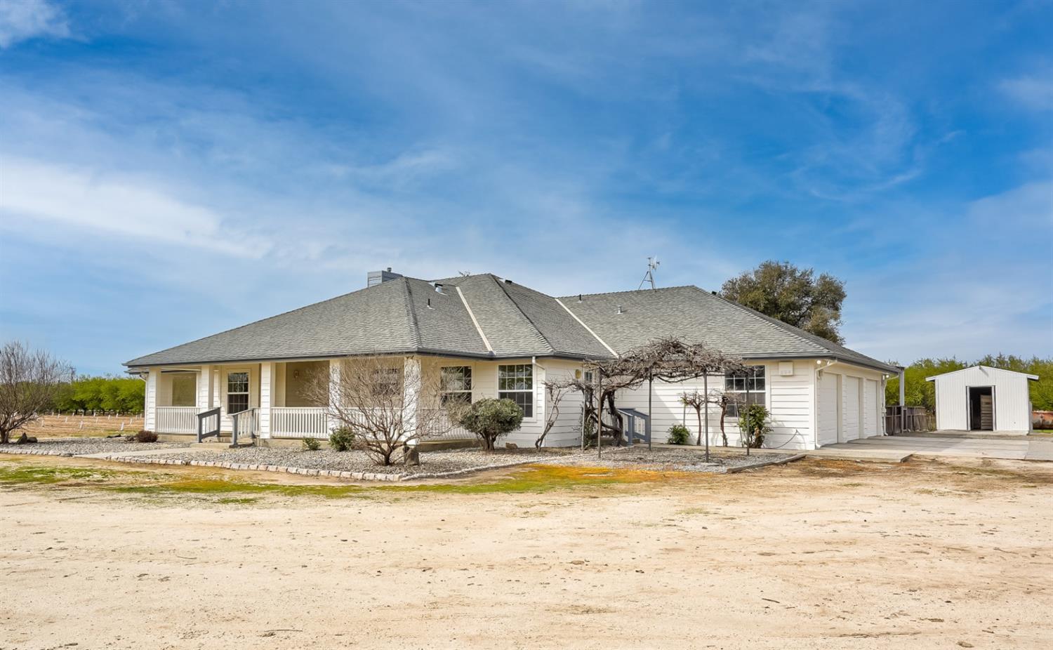Farm in Madera - photo 2