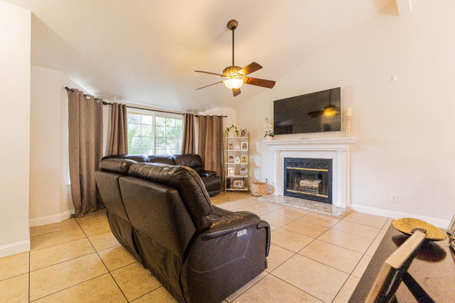 3806 N Cleo, Fresno, CA, 93722