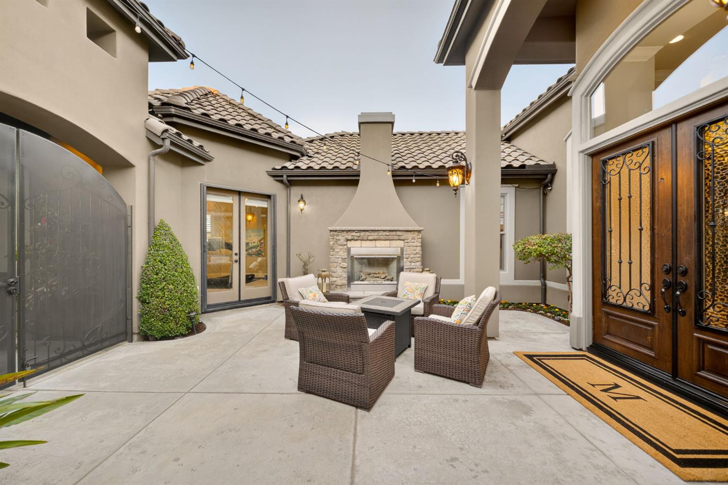 1783 E Clubhouse Drive, Fresno, CA, 93730