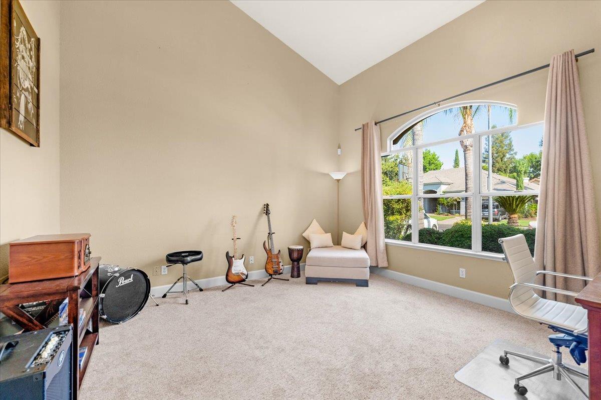 1779 E Niles Avenue, Fresno, CA, 93720