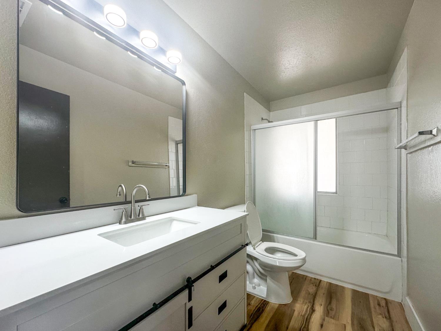 3043 N Brunswick Avenue, Fresno, CA, 93722