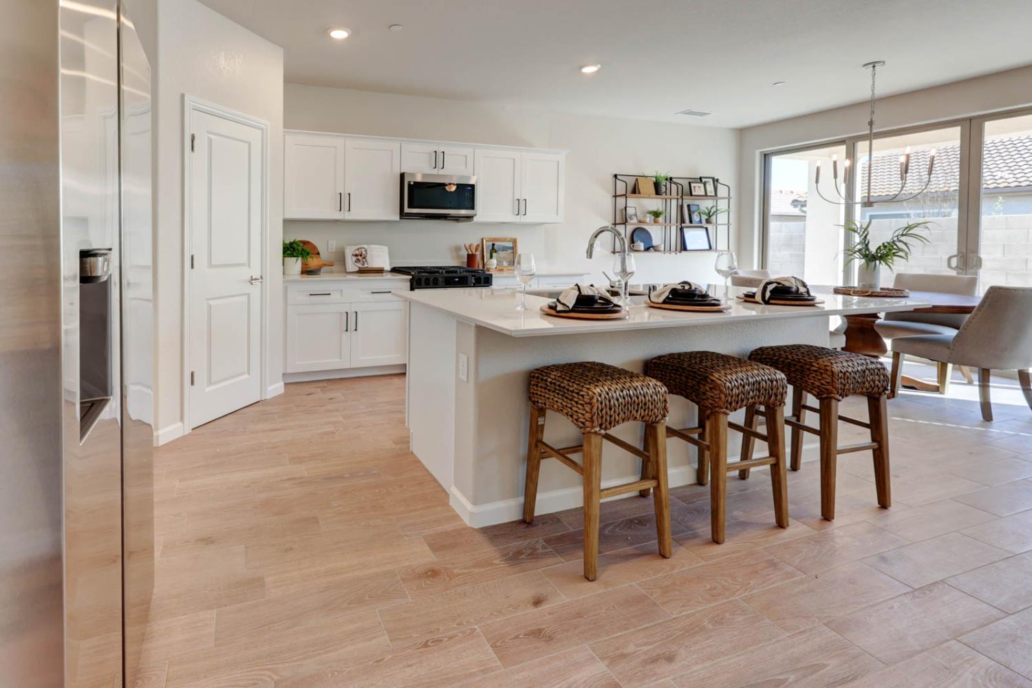 Single Family in Fresno - photo 2