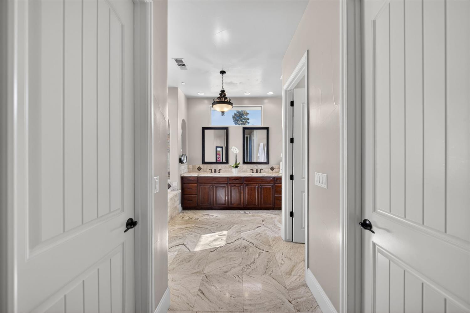 1783 E Clubhouse Drive, Fresno, CA, 93730