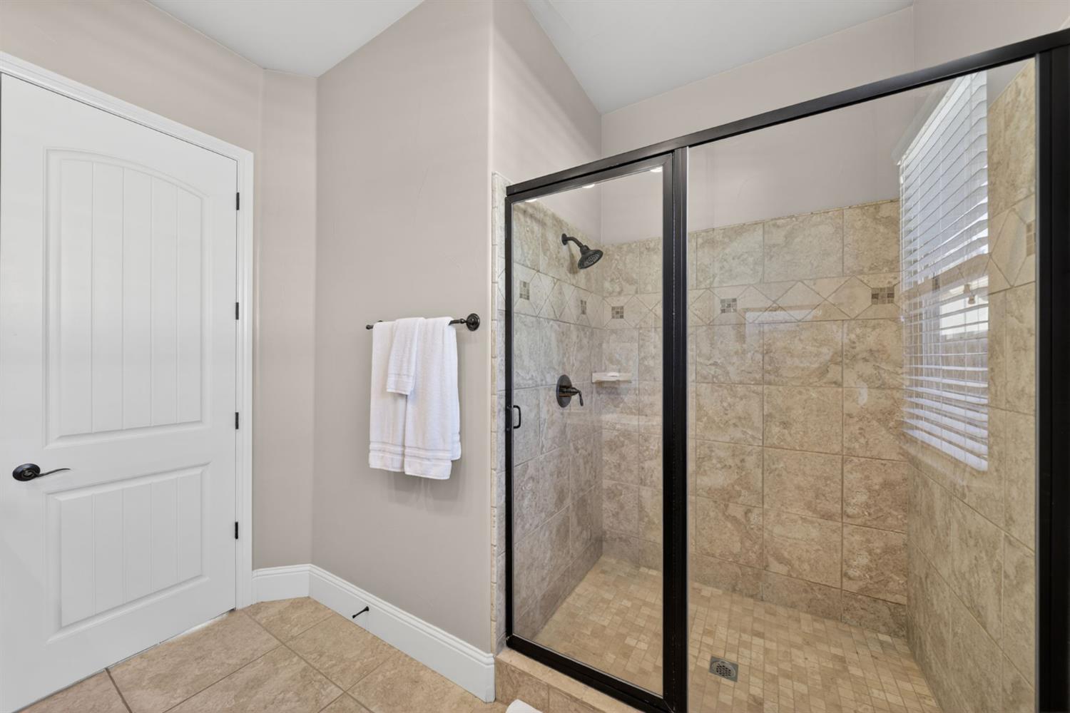 1783 E Clubhouse Drive, Fresno, CA, 93730