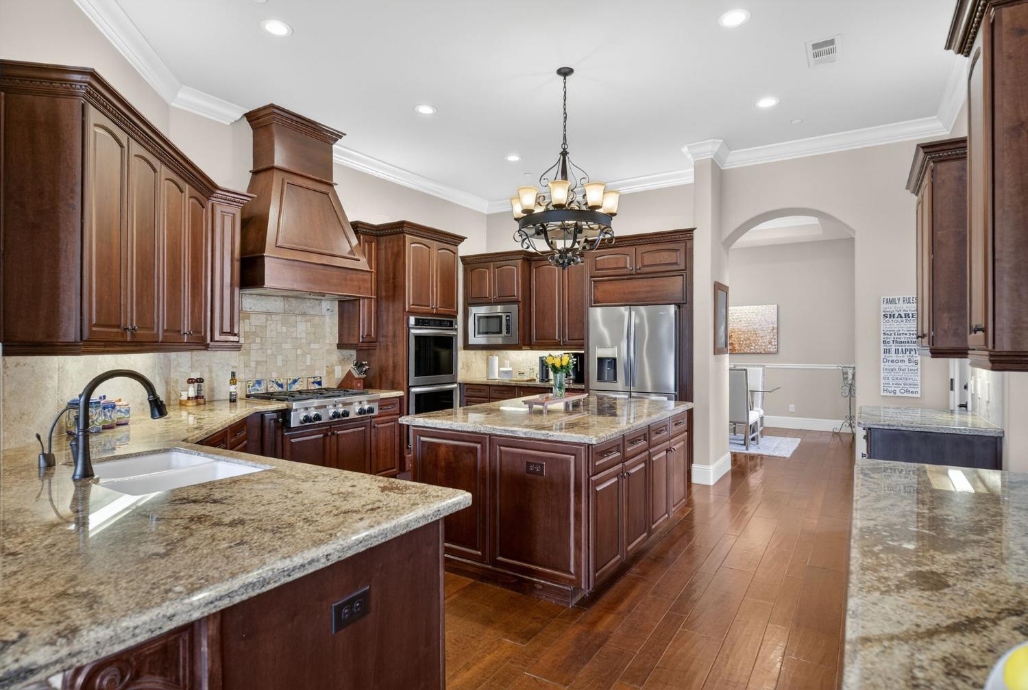 1783 E Clubhouse Drive, Fresno, CA, 93730