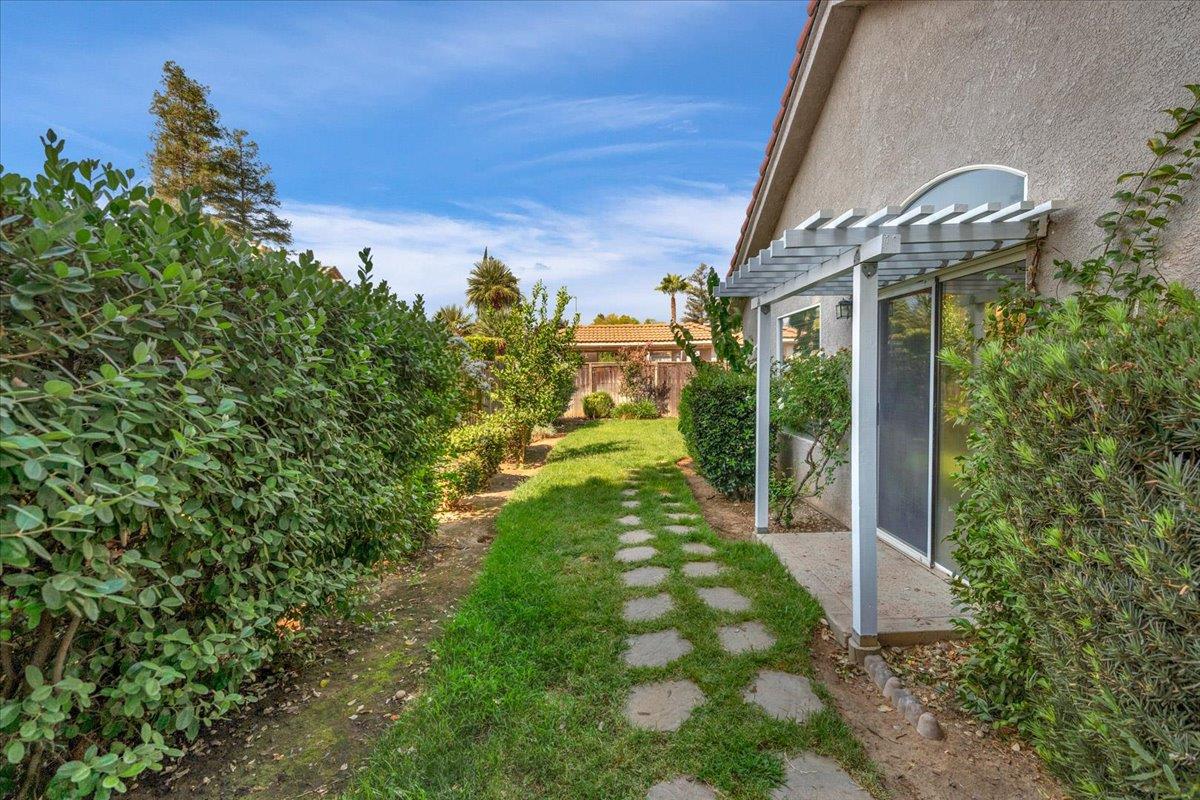 1779 E Niles Avenue, Fresno, CA, 93720