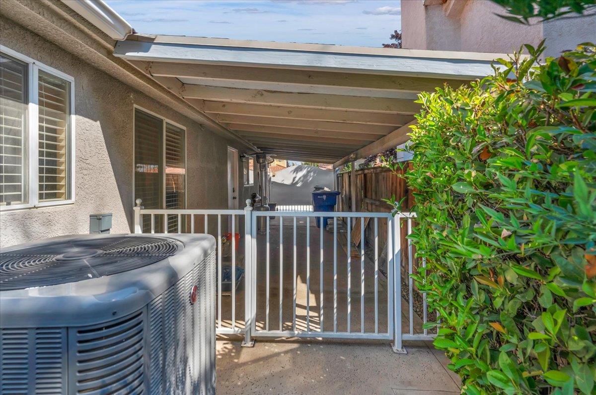 1779 E Niles Avenue, Fresno, CA, 93720