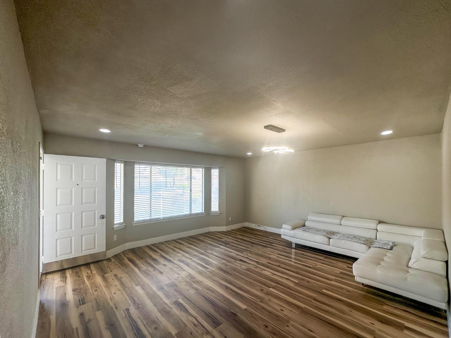 3043 N Brunswick Avenue, Fresno, CA, 93722