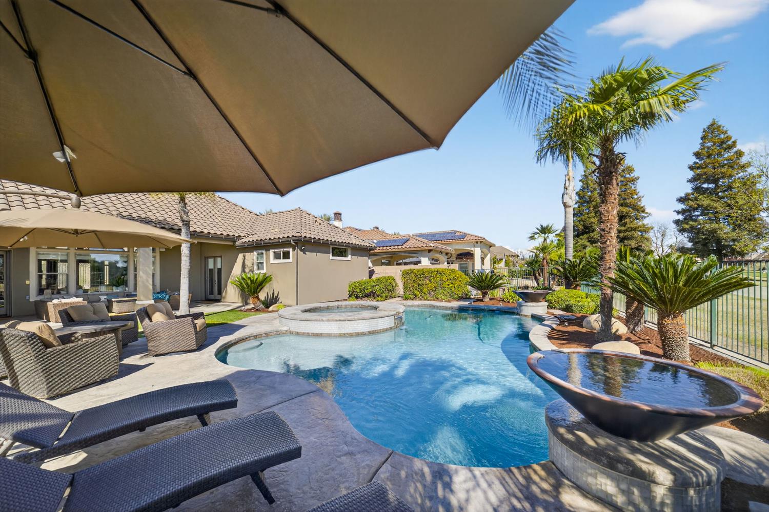 1783 E Clubhouse Drive, Fresno, CA, 93730