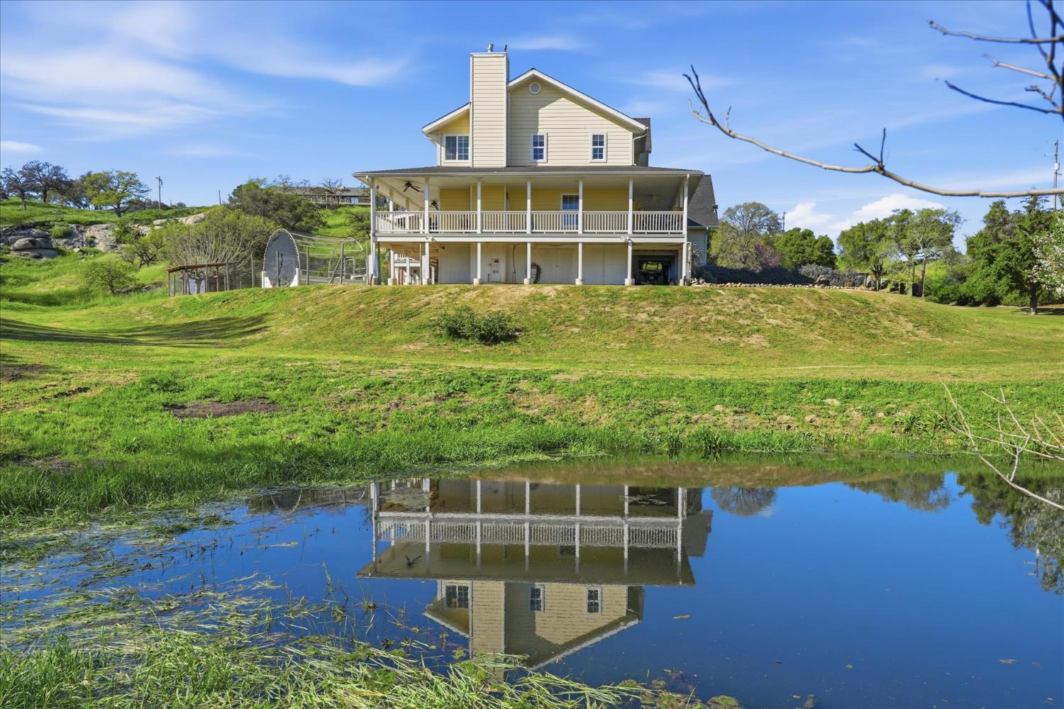 Single Family in Coarsegold - photo 2