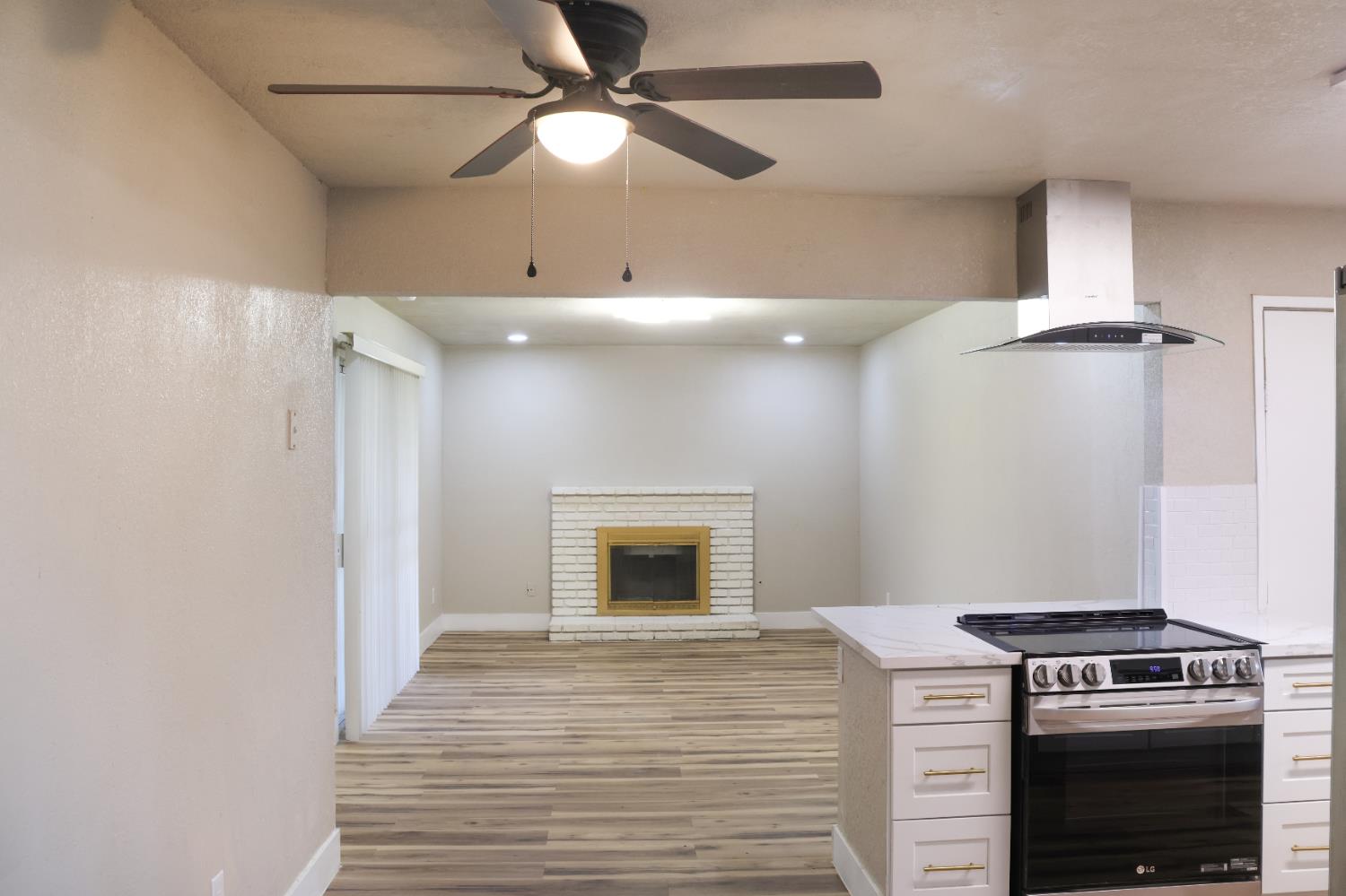 3043 N Brunswick Avenue, Fresno, CA, 93722
