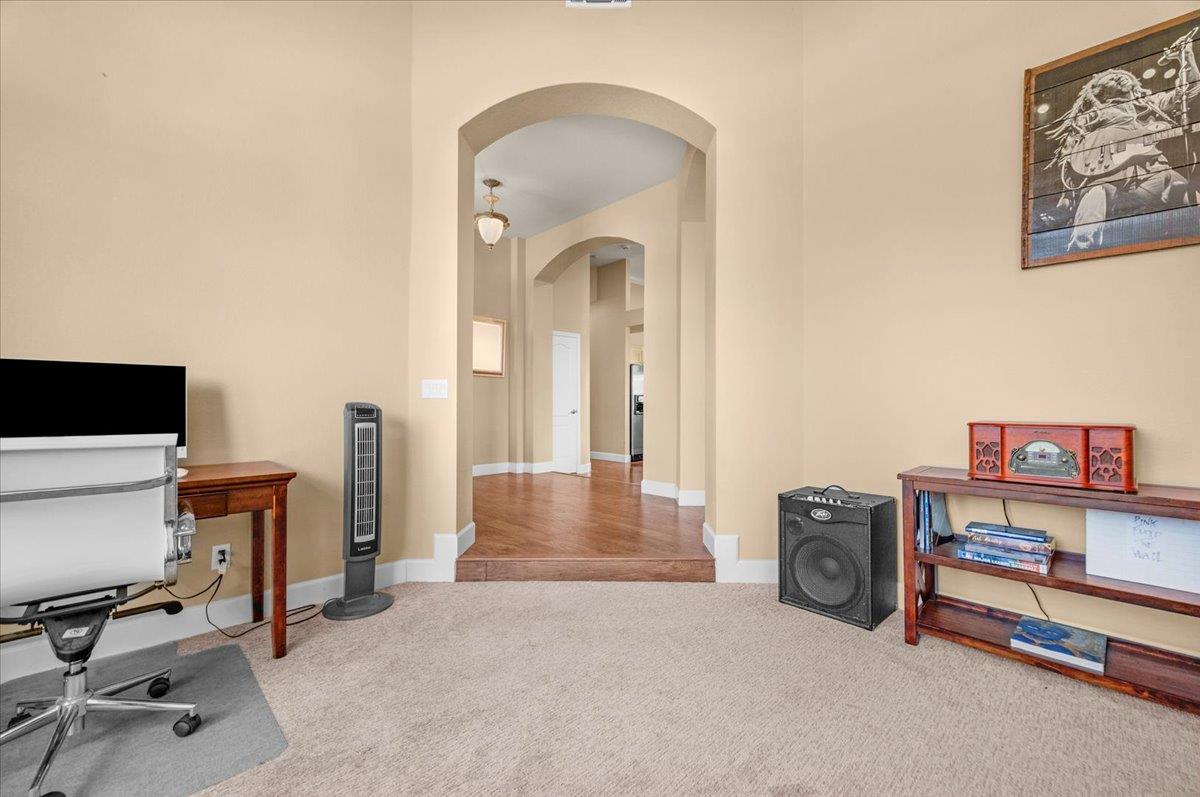 1779 E Niles Avenue, Fresno, CA, 93720