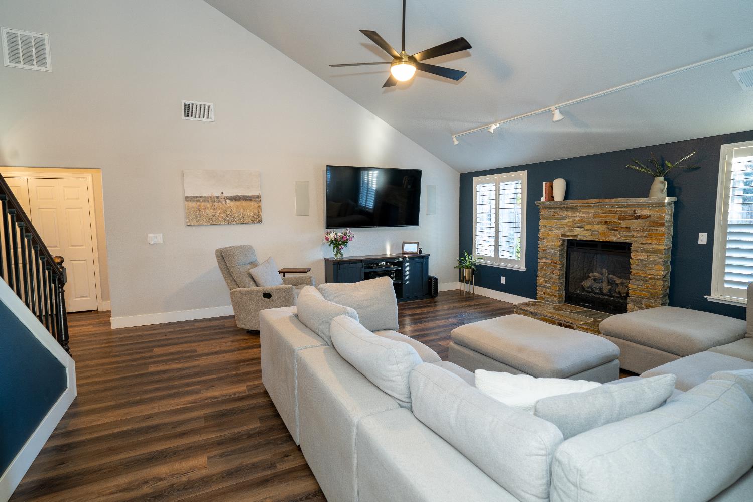 684 W Chennault Avenue, Clovis, CA, 93611