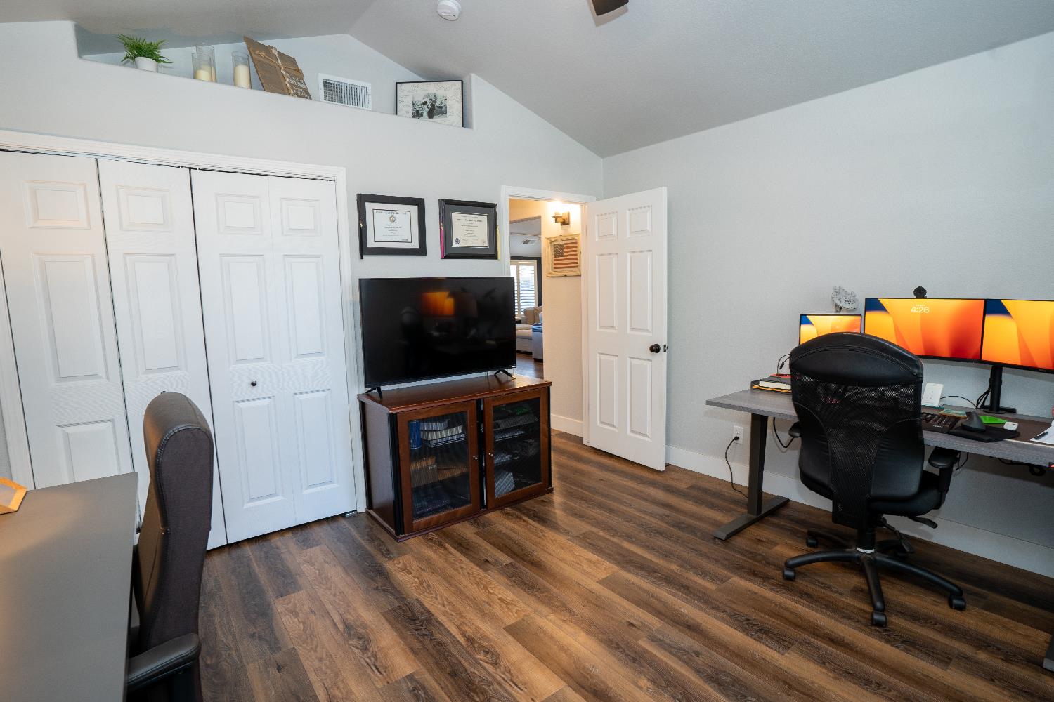 684 W Chennault Avenue, Clovis, CA, 93611