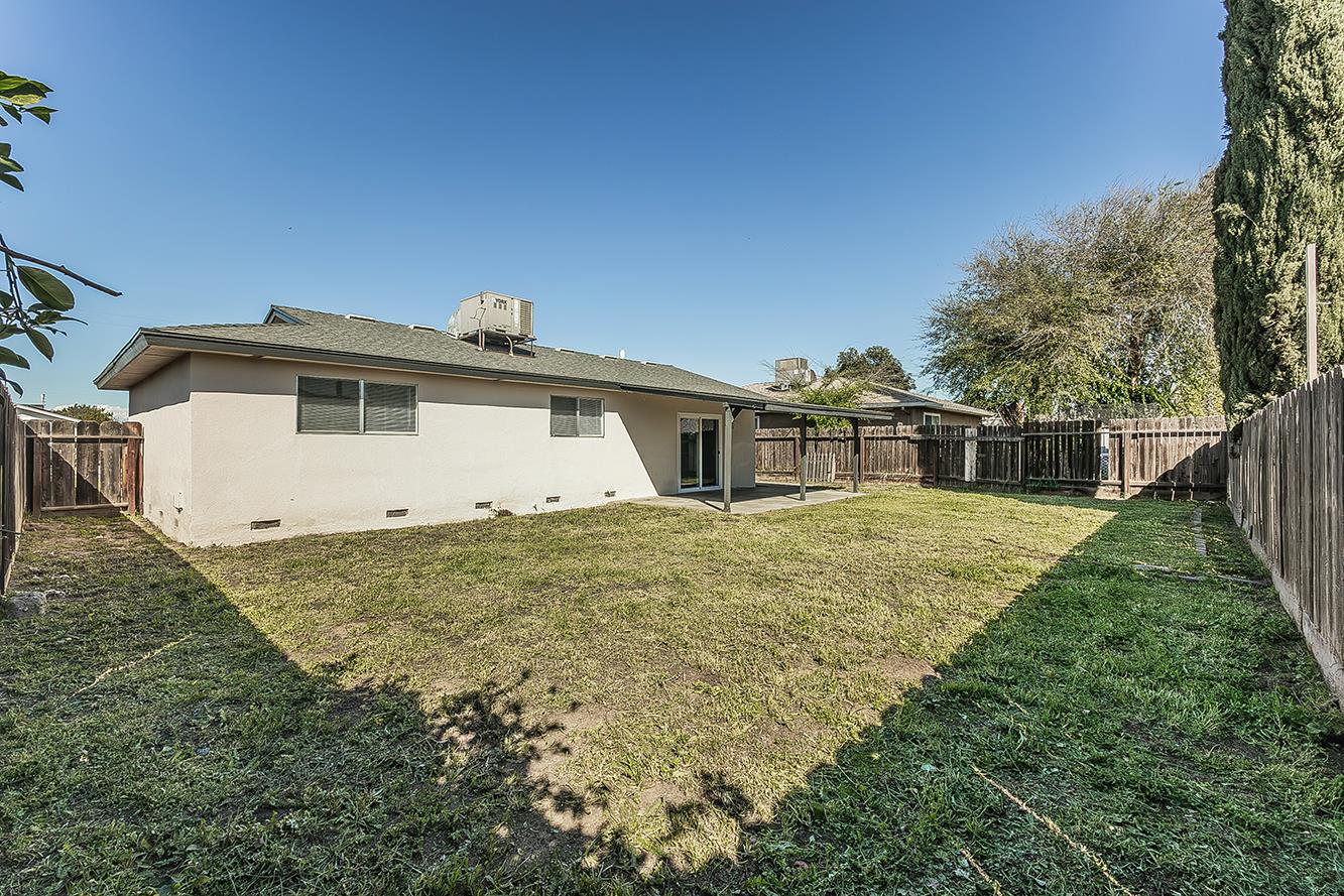 916 W Holland Avenue, Clovis, CA, 93612