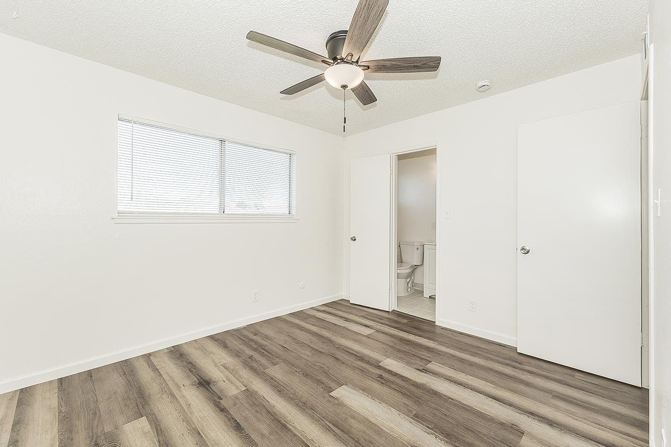 916 W Holland Avenue, Clovis, CA, 93612