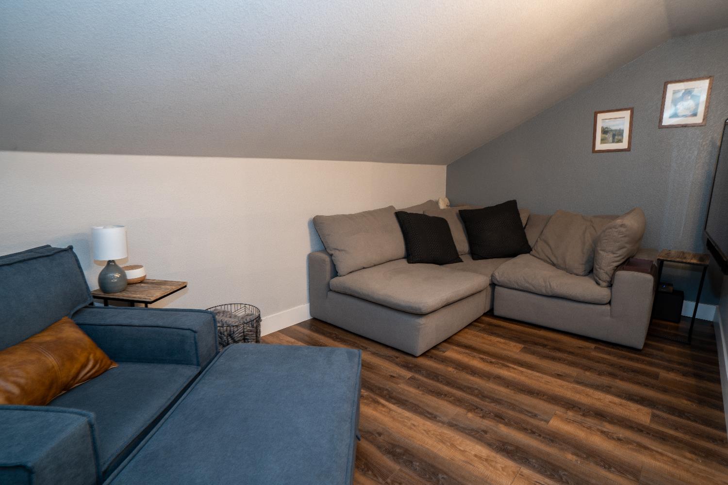 684 W Chennault Avenue, Clovis, CA, 93611