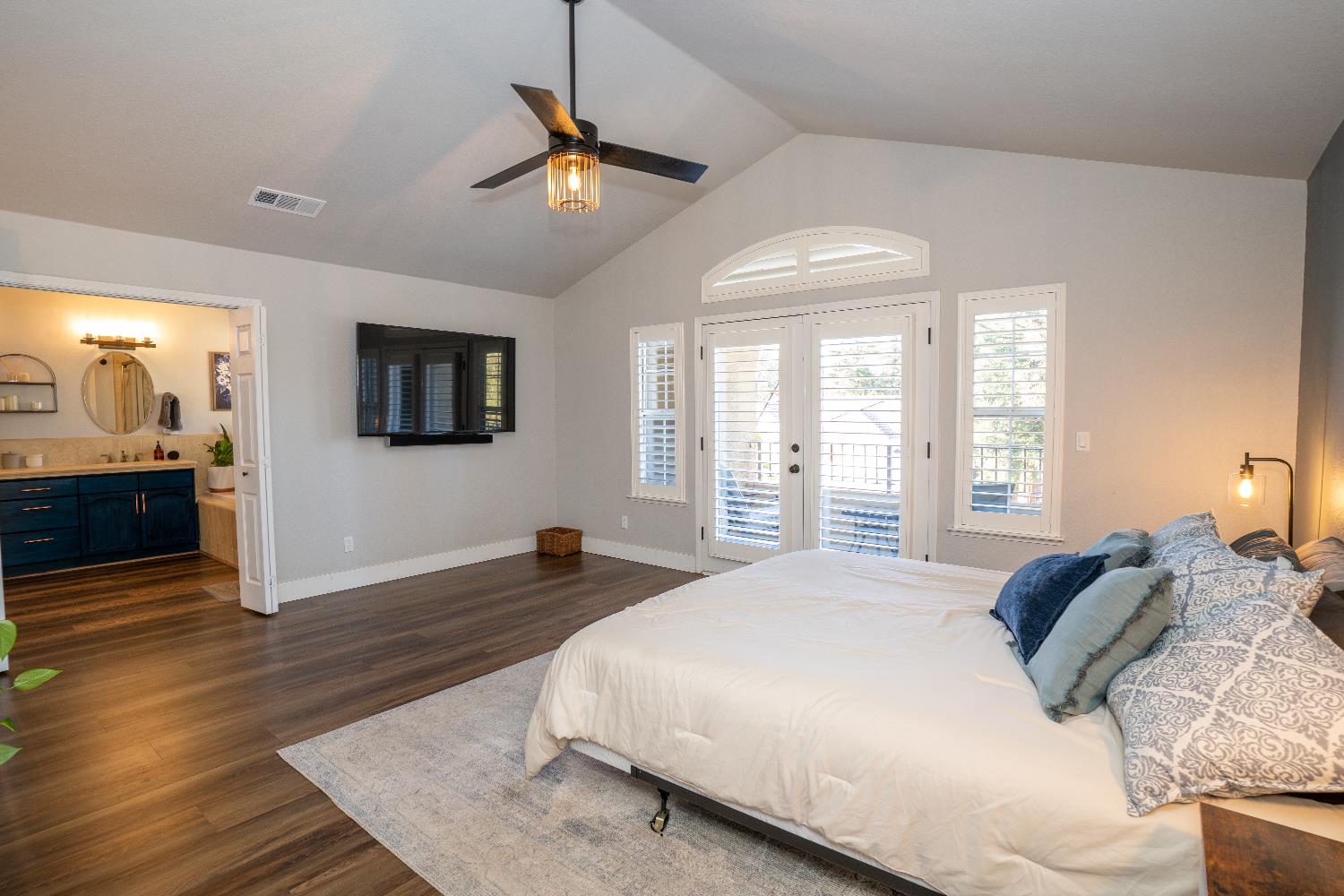 684 W Chennault Avenue, Clovis, CA, 93611