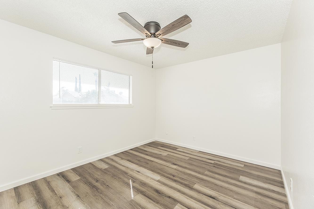 916 W Holland Avenue, Clovis, CA, 93612