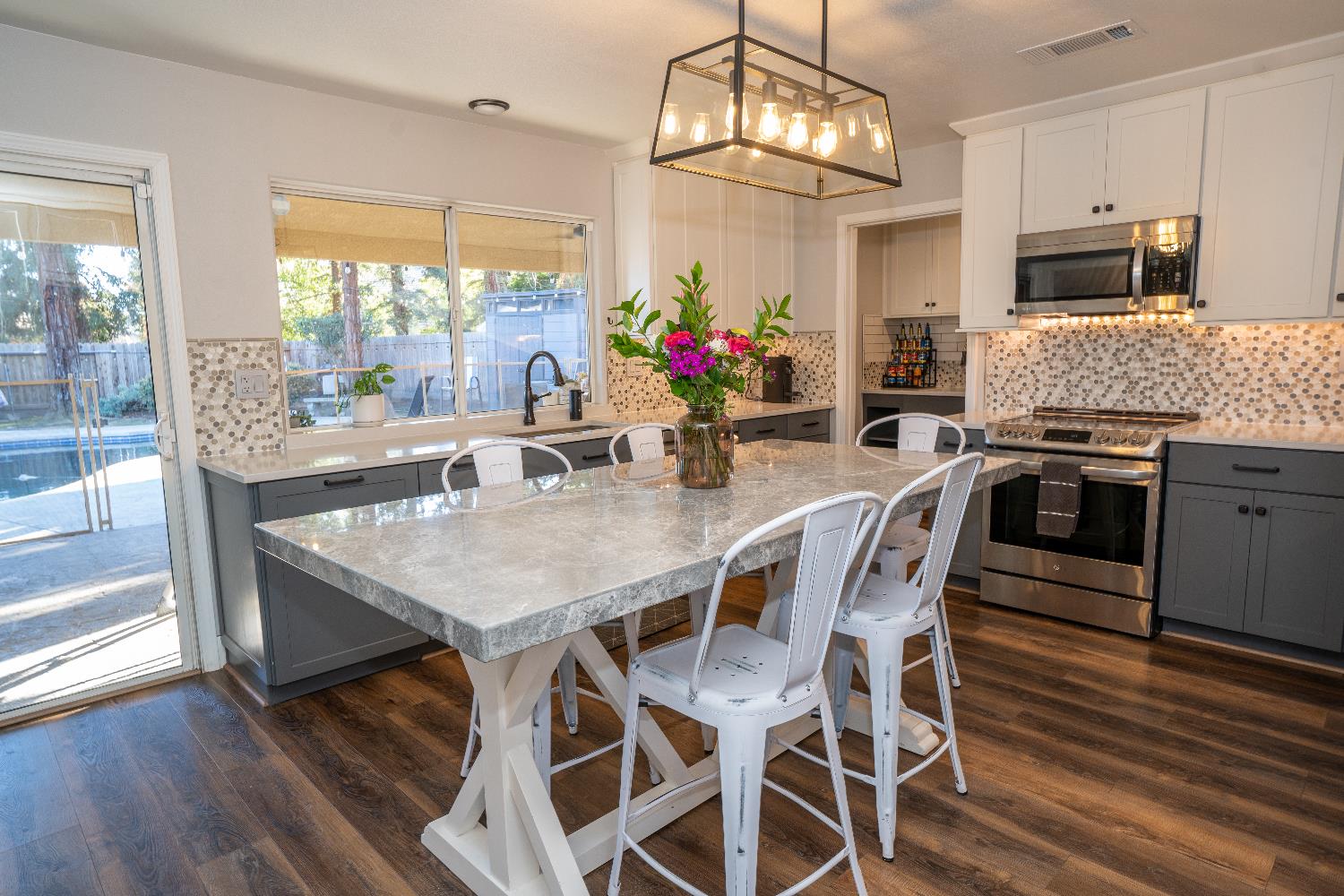 684 W Chennault Avenue, Clovis, CA, 93611