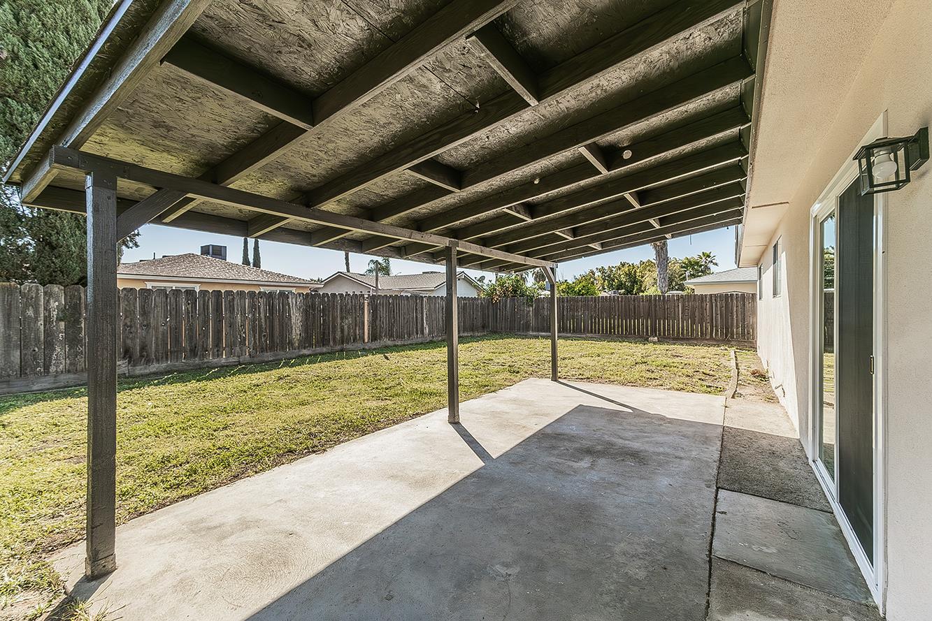 916 W Holland Avenue, Clovis, CA, 93612