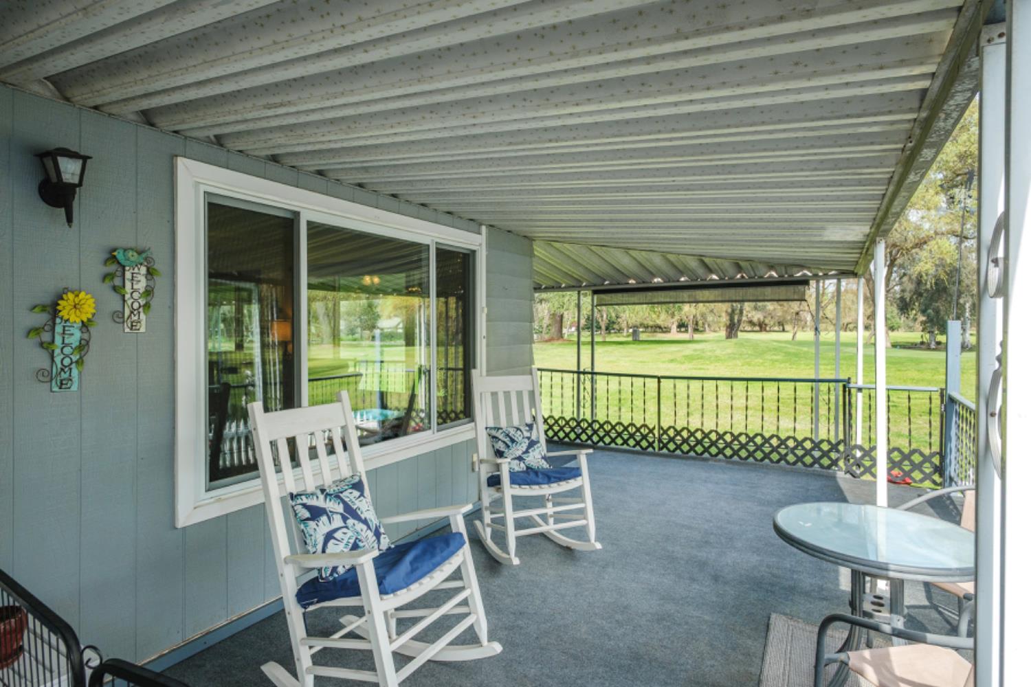 Mobile Home in Sanger - photo 3