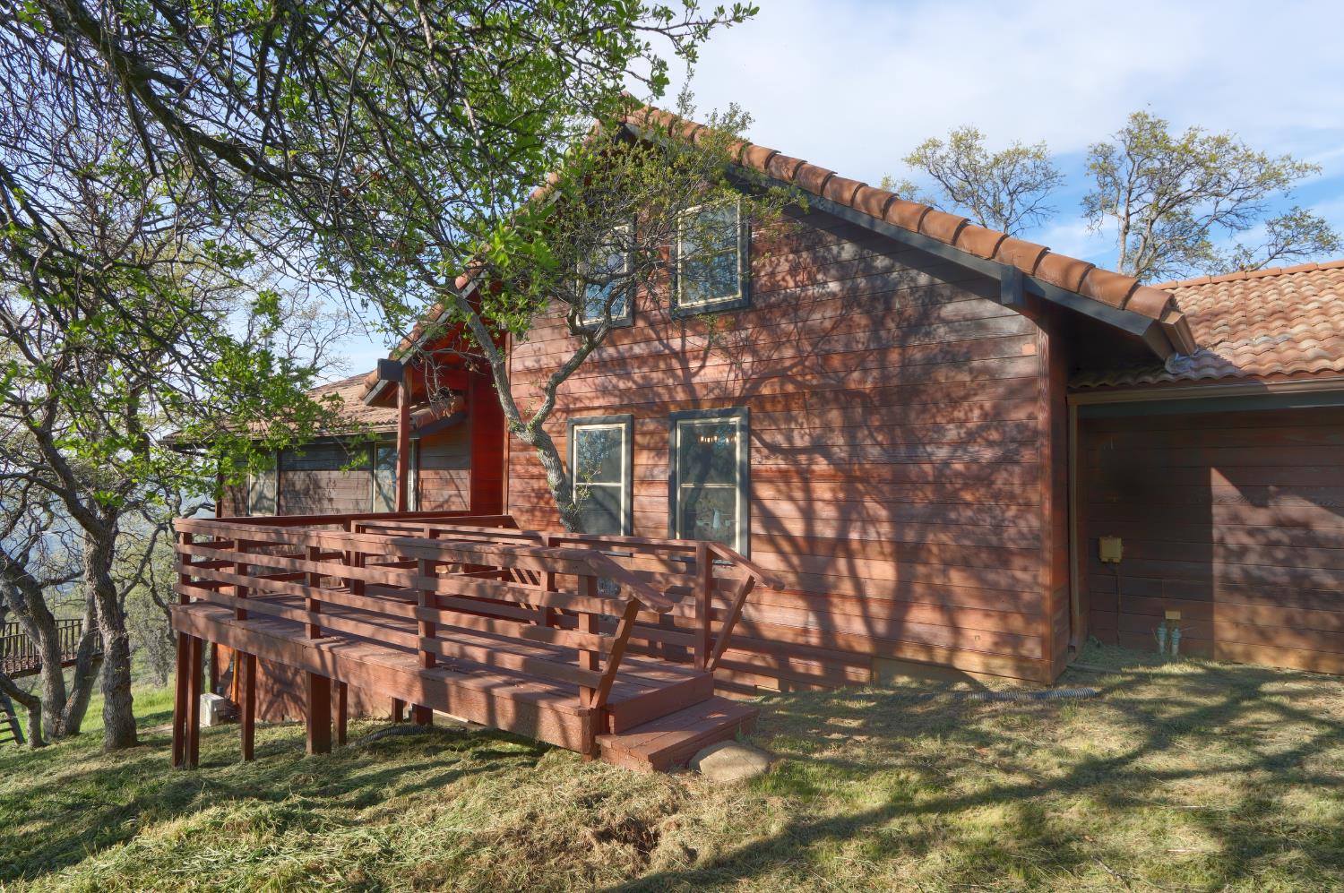 Single Family in Coarsegold - photo 3