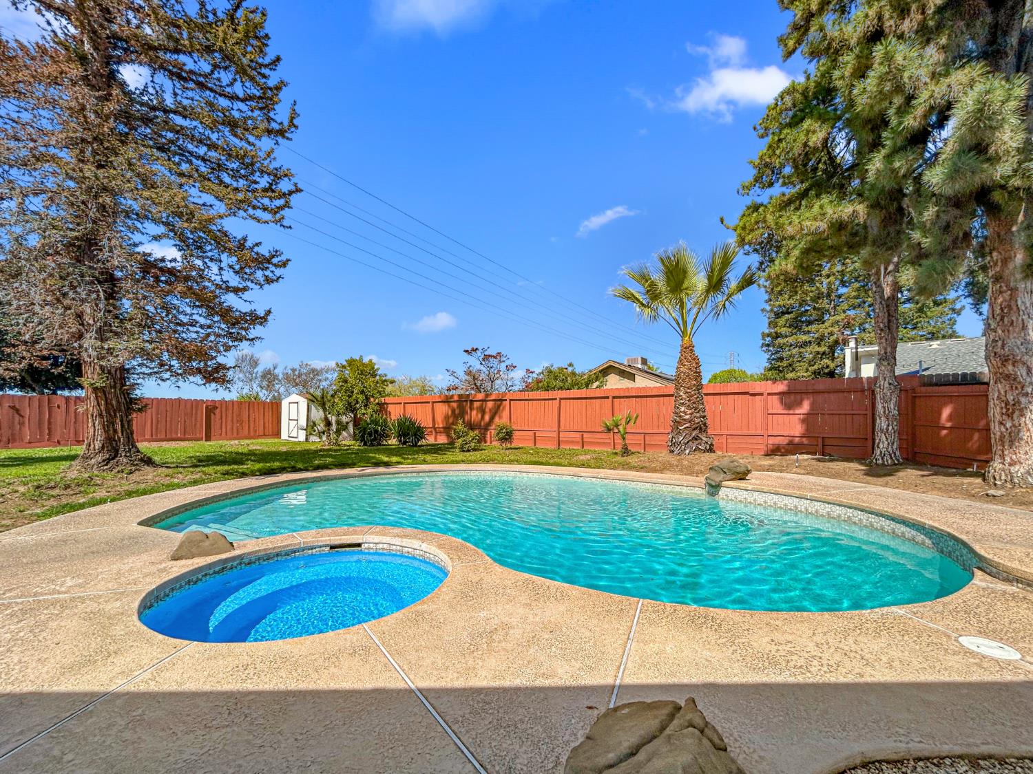 Single Family in Fresno - photo 3