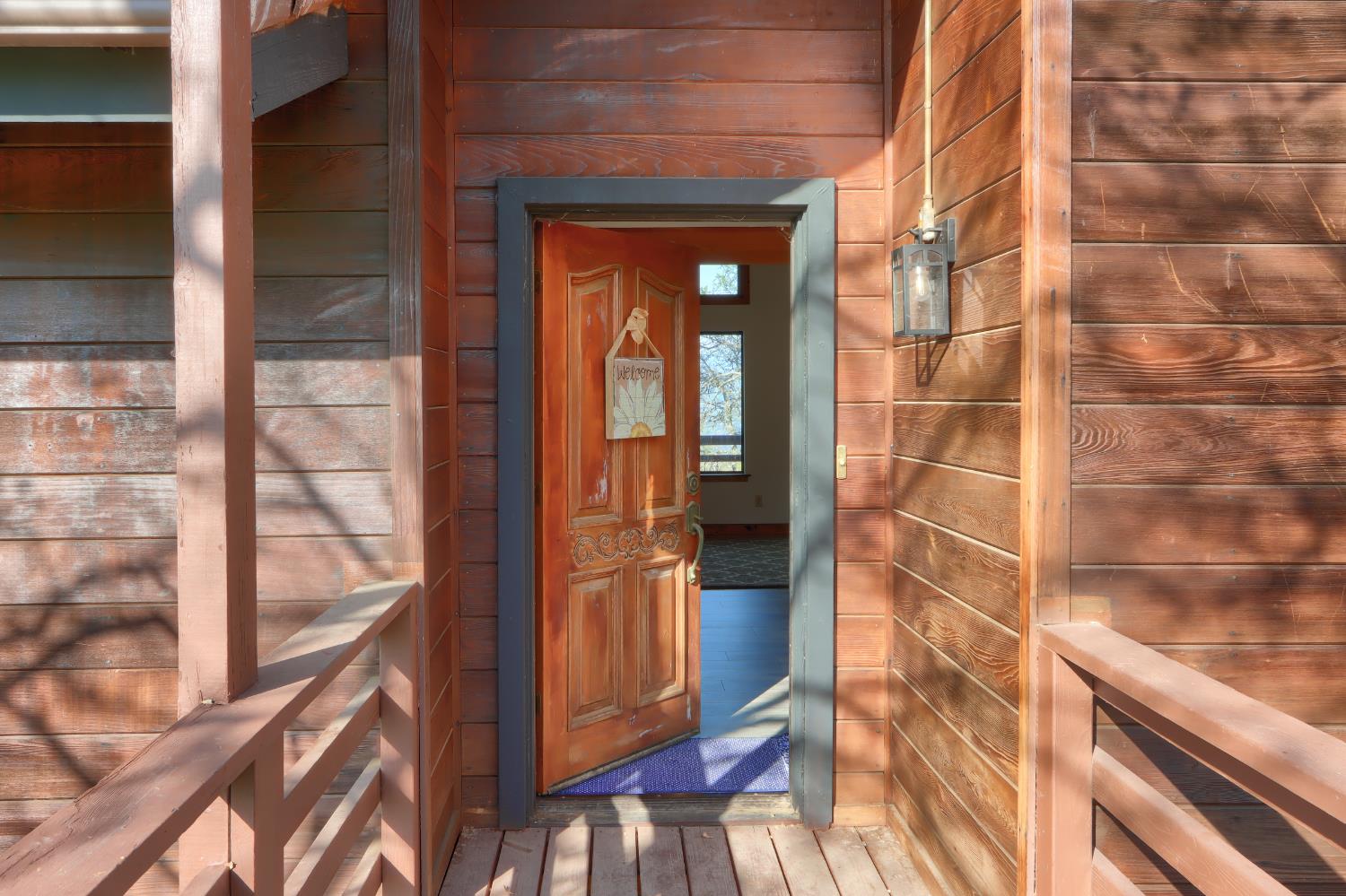 Single Family in Coarsegold - photo 2
