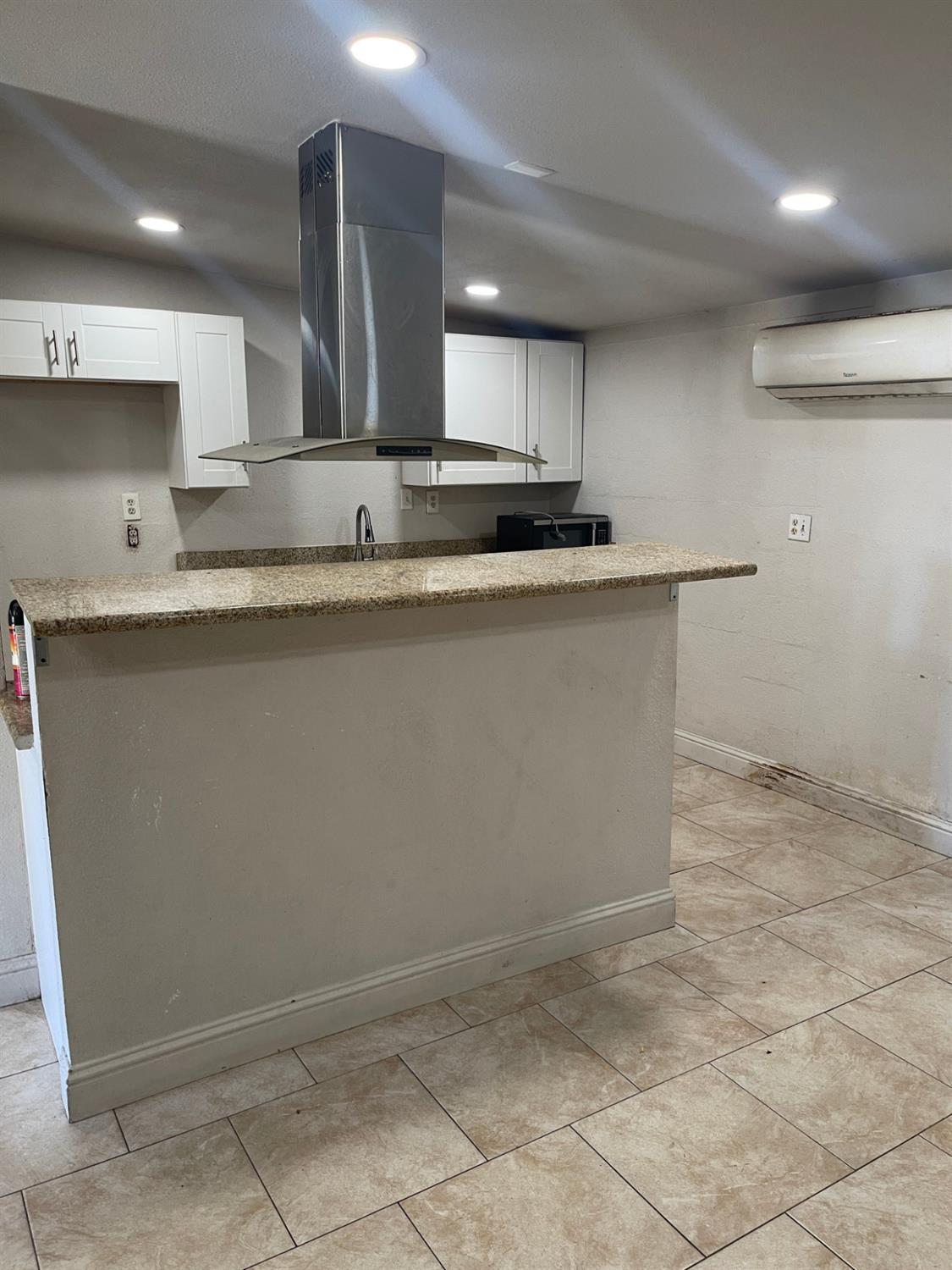 Single Family in Fresno - photo 3