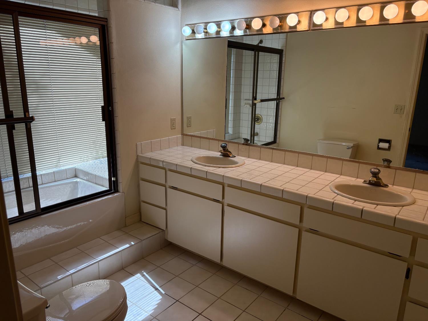 570 Timmy Avenue, Clovis, CA, 93612