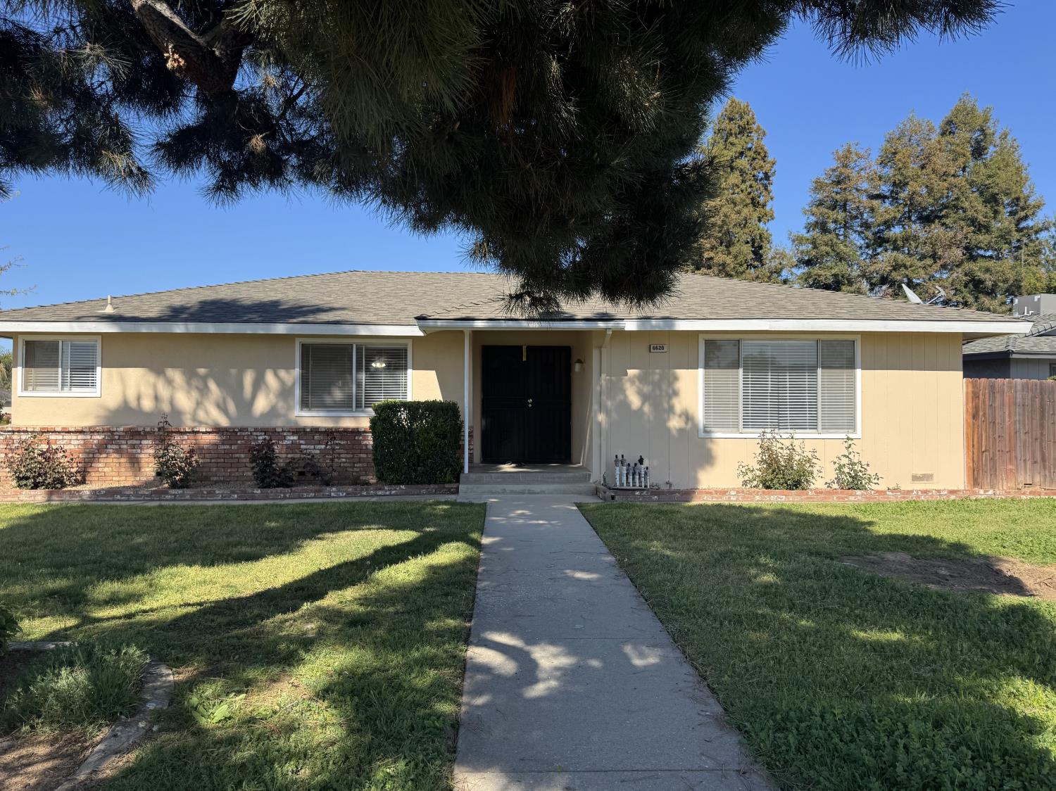 6620 N Sierra Vista Avenue, Fresno CA 93710