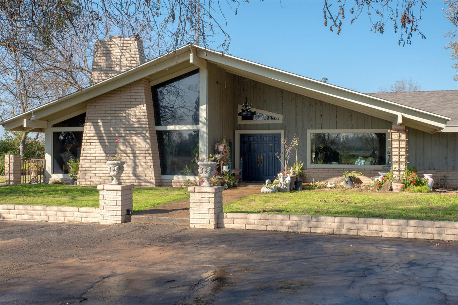 Single Family in Sanger
