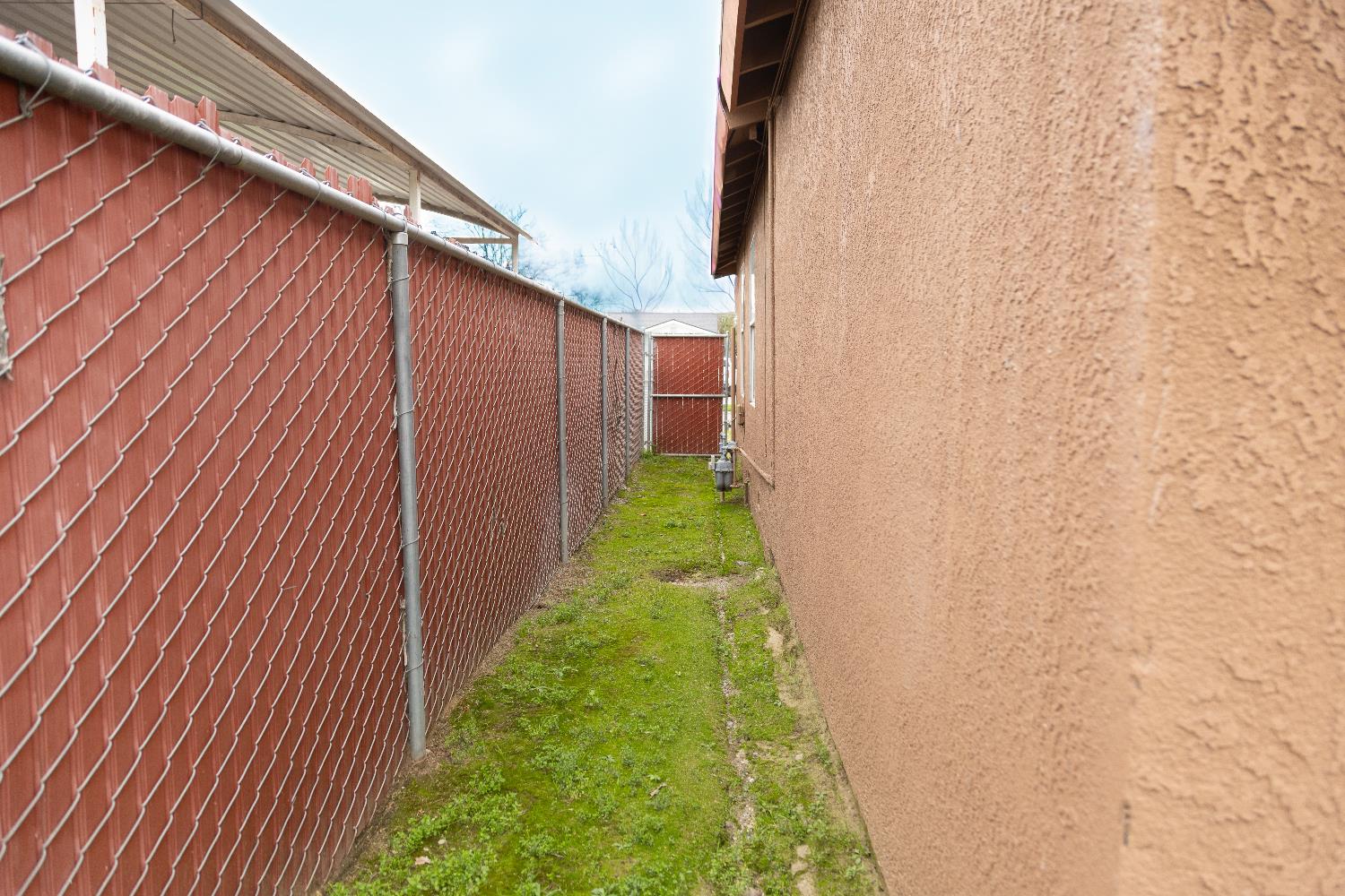 2428 S Poppy Avenue, Fresno, CA, 93706