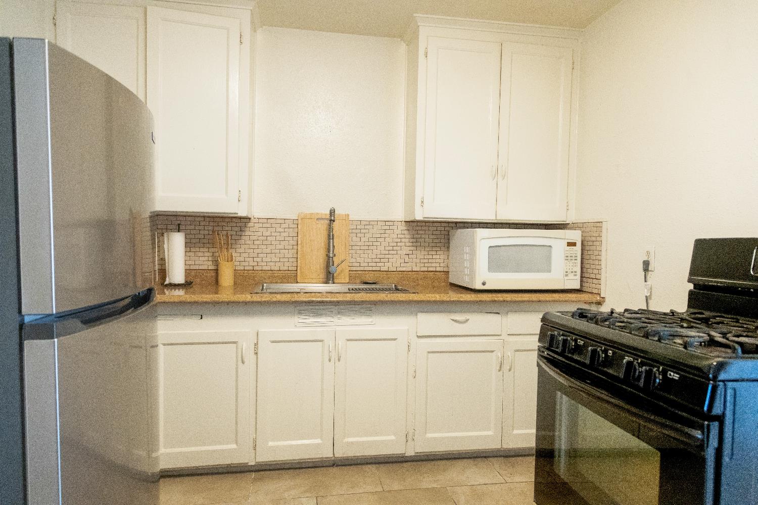 2428 S Poppy Avenue, Fresno, CA, 93706
