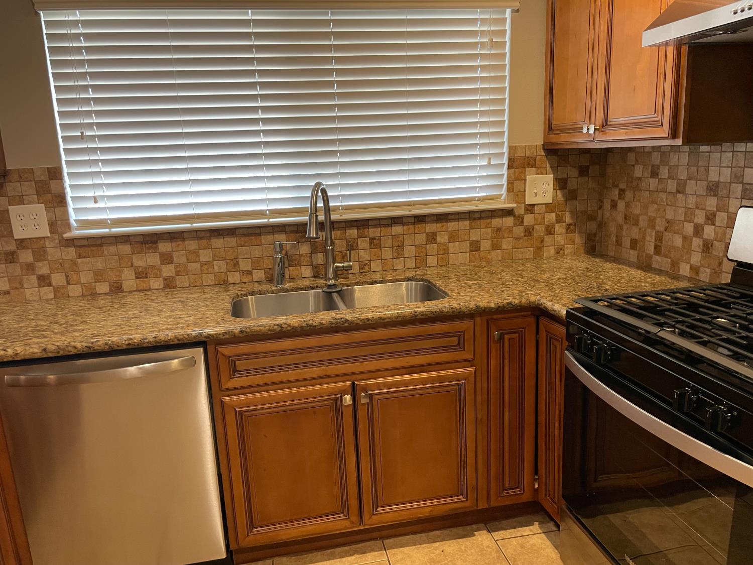 2538 N Thorne Avenue, Fresno, CA, 93704