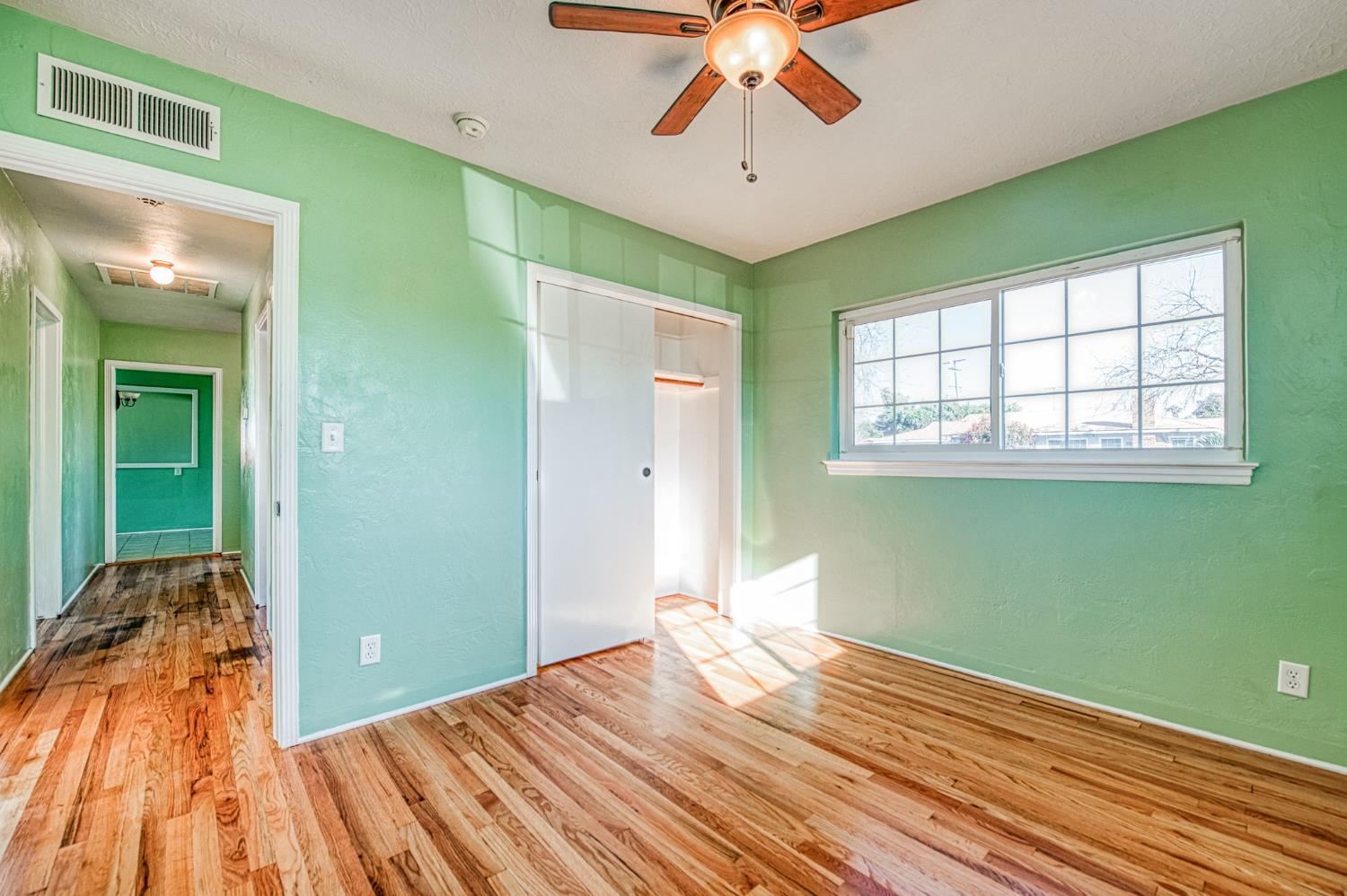 2324 E Cortland Avenue, Fresno, CA, 93726