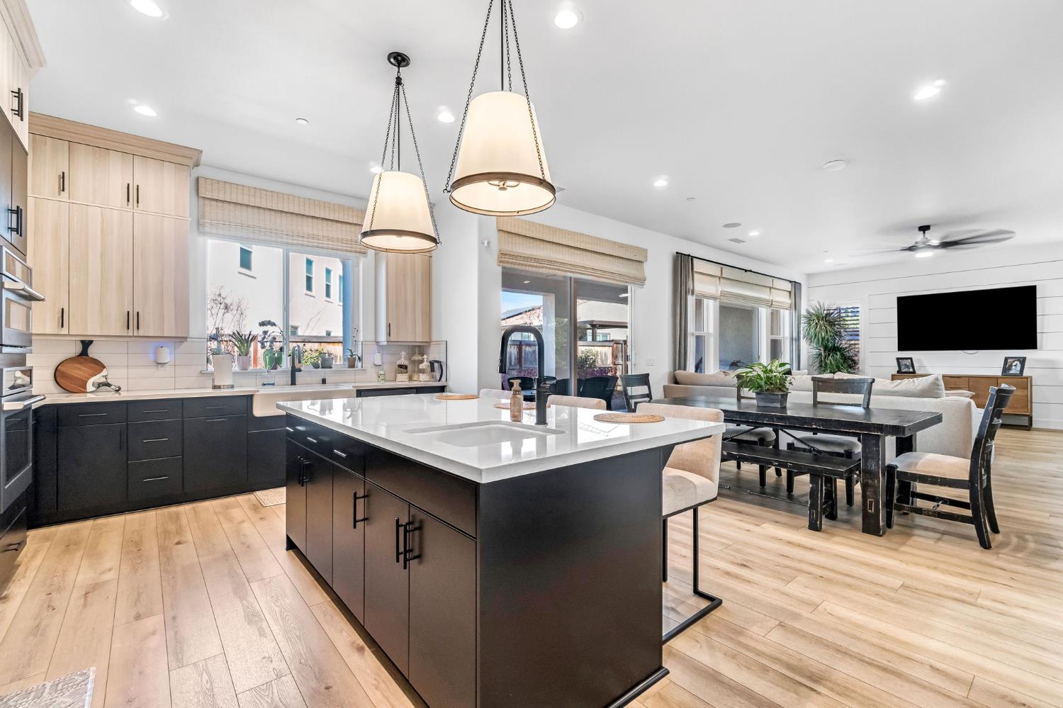 713 Harvest Drive, Madera, CA, 93636