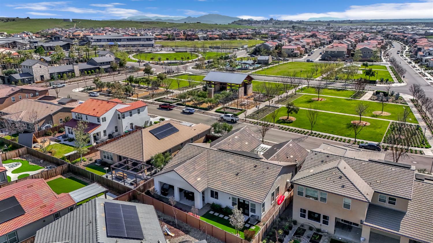 713 Harvest Drive, Madera, CA, 93636