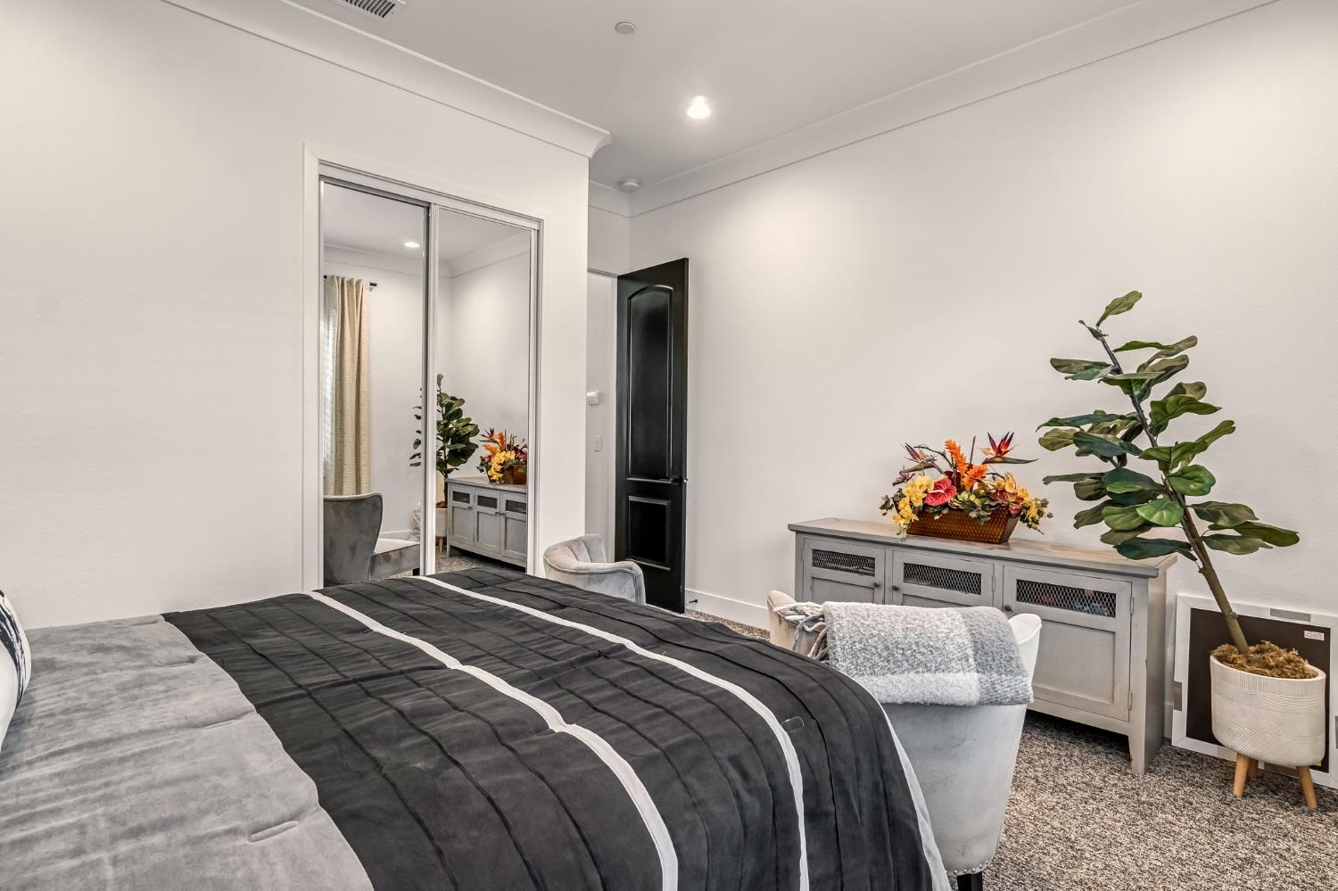 713 Harvest Drive, Madera, CA, 93636