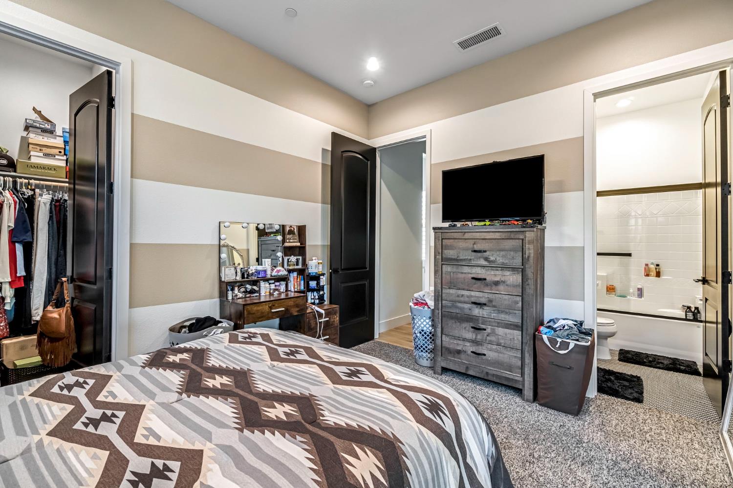 713 Harvest Drive, Madera, CA, 93636