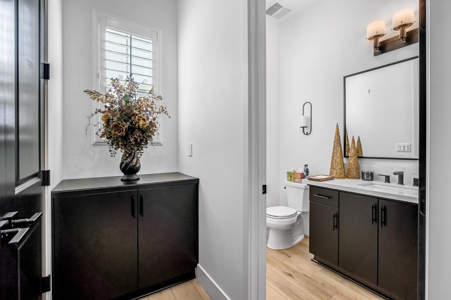 713 Harvest Drive, Madera, CA, 93636