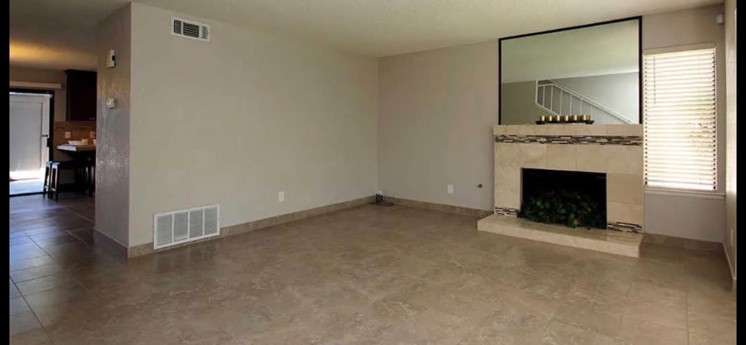 Townhouse in Fresno - photo 3