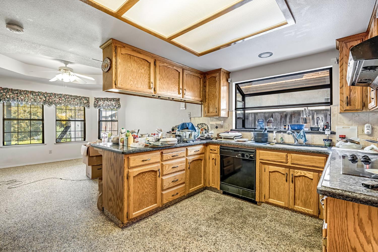 908 Suburban Avenue, Madera, CA, 93637