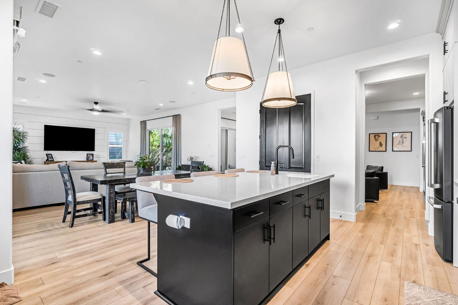 713 Harvest Drive, Madera, CA, 93636