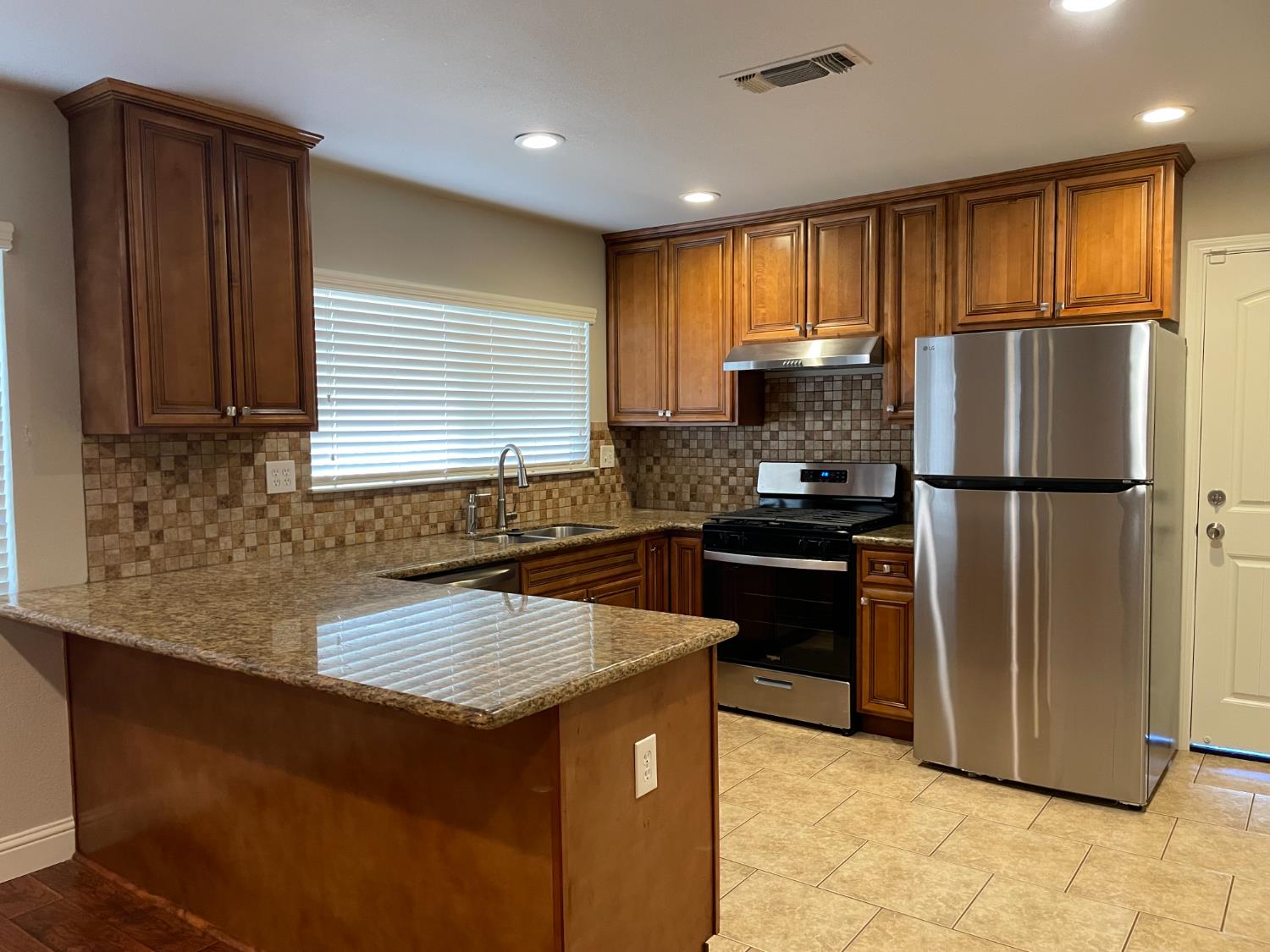 2538 N Thorne Avenue, Fresno, CA, 93704