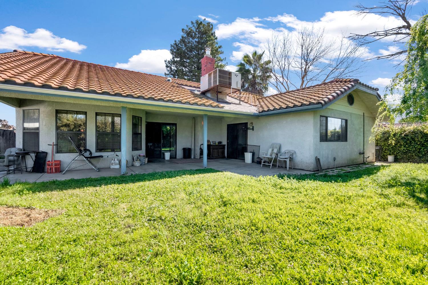 908 Suburban Avenue, Madera, CA, 93637