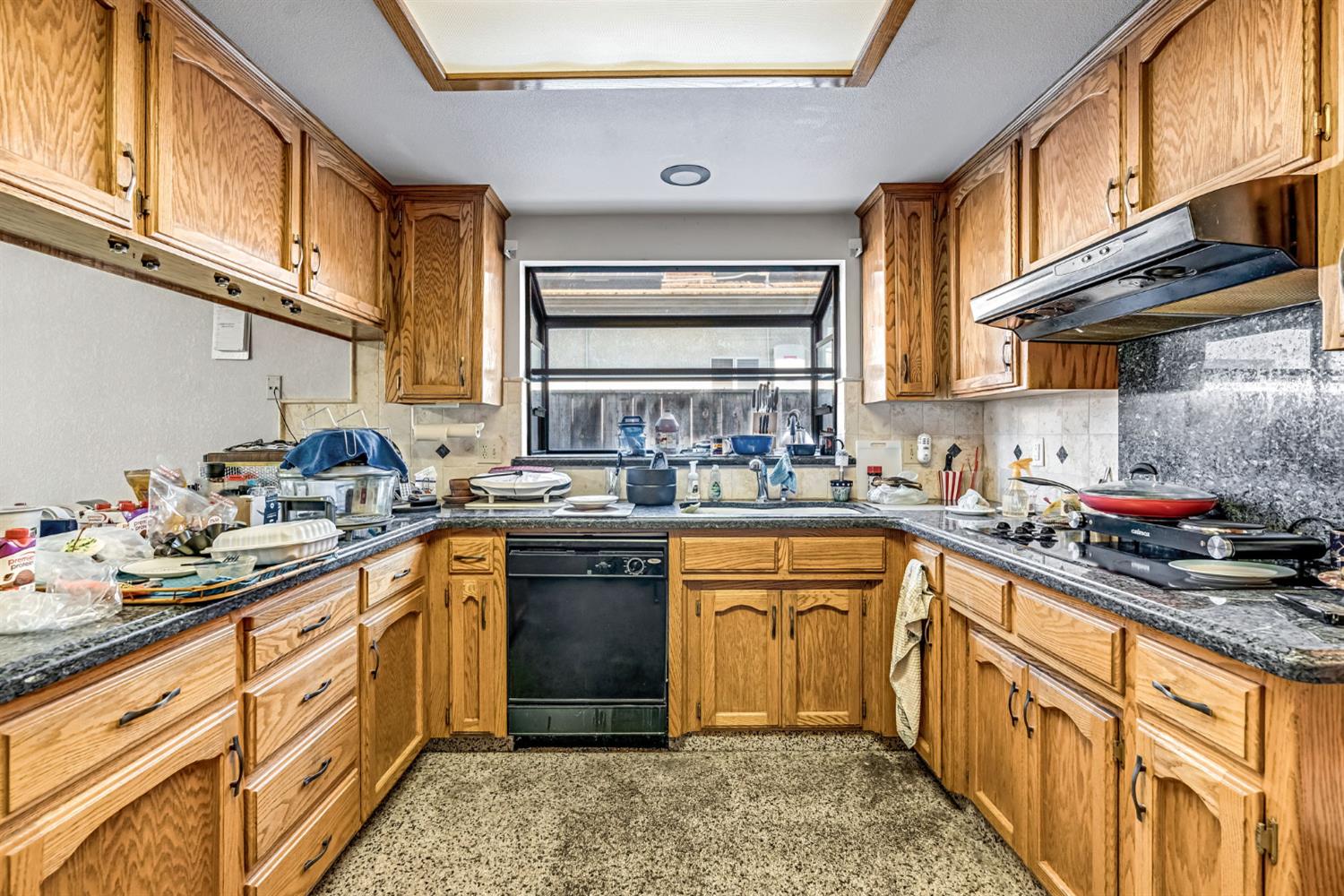 908 Suburban Avenue, Madera, CA, 93637