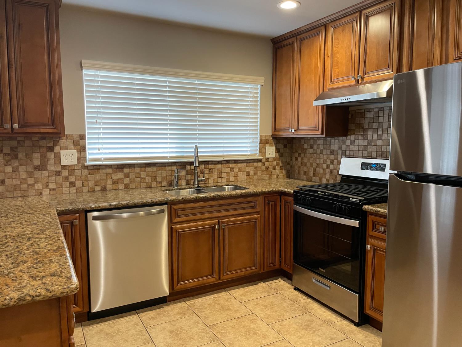 2538 N Thorne Avenue, Fresno, CA, 93704