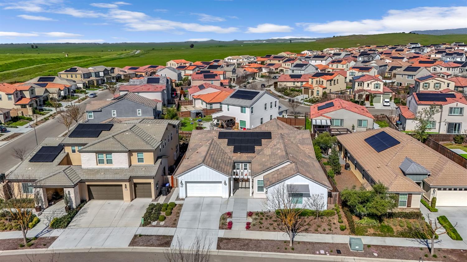 713 Harvest Drive, Madera, CA, 93636